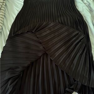 Elegant Black Pleated Skirt